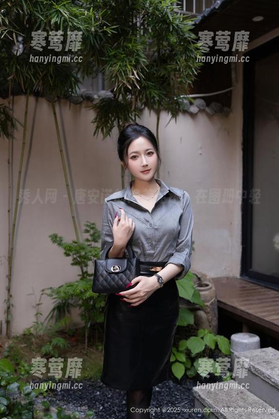 秀人网-唐安诺 秀人网 - 唐安诺的绝美足迹,在图册中轻轻荡漾