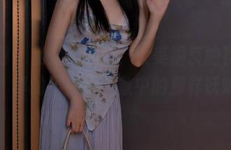 秀人网 – 私拍新体验，大美媚京的花嫁写真，真的不像我想象中的那样妖娆…