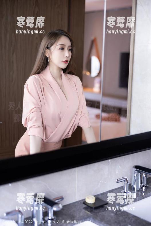 秀人网 - 当媃柔rourou穿上礼服，整个人都变得气质满分！精选套图送给你们。