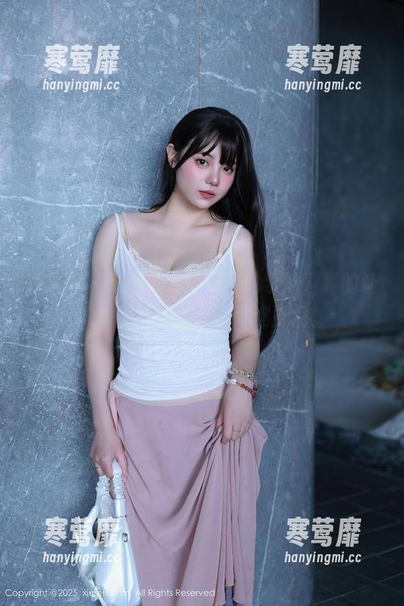 秀人网 - 高清欣赏：安可儿学妹，真的让人想重新回到那段青涩岁月。