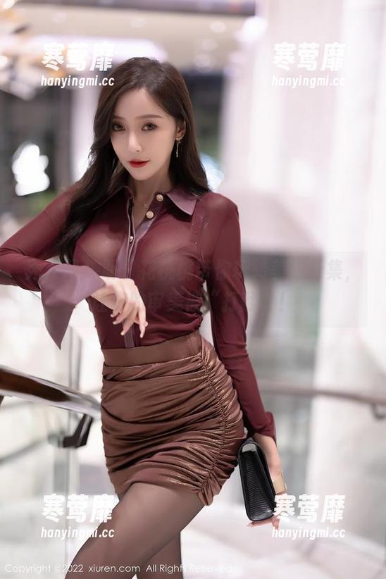秀人网 - 明日花桃桃带你玩转美脚合集，让你的审美被“打翻”！