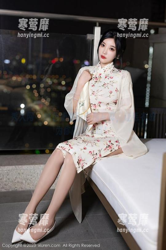 秀人网 - 桃色奶酪的私房写真，让毛衣成为你的新搭档！