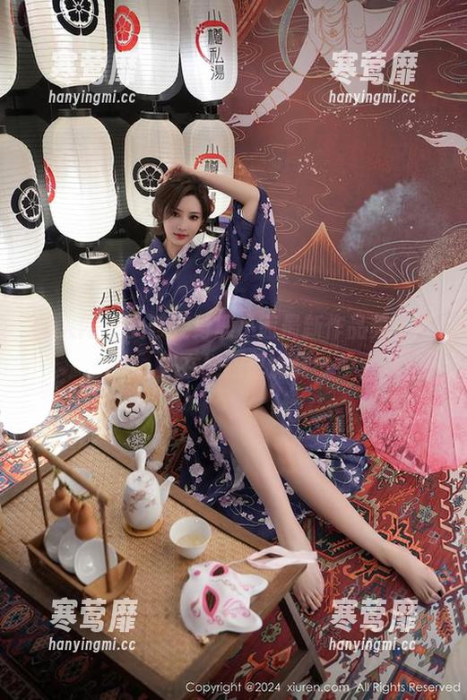 秀人网 - 女孩变身鹿小茜最新作品集，时光在她眼里流转