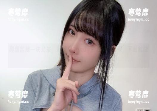 酸甜苦辣一块儿来，糖果果Candy的双人高清照，下载就能带回家。