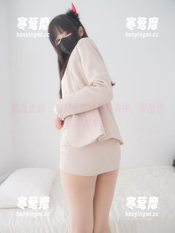 紧急企划 - 在见希的白丝奇兵中，原图也只能瑟瑟发抖！
