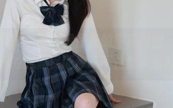 绮梦摄影 – 喂！伊伊新的眼镜原图，免费的，看的时候保证你忍不住想多看几眼。