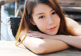 美媛馆 – repeatafterme：刘娅希+圣诞=最给力的福利图片合集！
