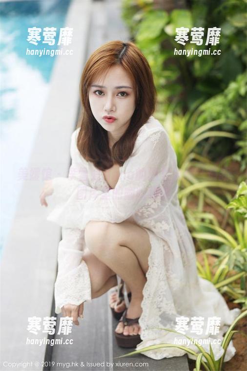 美媛馆 - 李雪婷Anna的温柔风暴：最新图库里的幽幽细腻