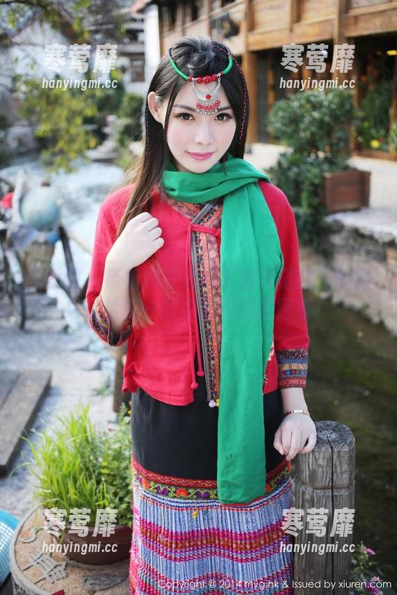 美媛馆-许诺 美媛馆 - 带着好奇心来下载许诺姐姐的图包,给你一些意想不到的惊喜!