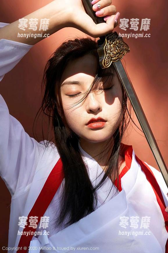 蜜桃社 - 厨娘韵莉娜VANILLA，锅碗瓢盆间的小福利，图集带你！