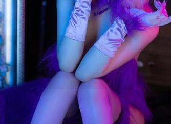 起司块wii的兔女郎写真，透明又迷人，分享给你们啦！