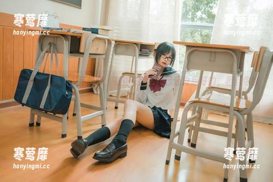 逐月Su的猫耳少年套图，有些东西我自己还没想好的，相信你也会喜欢。