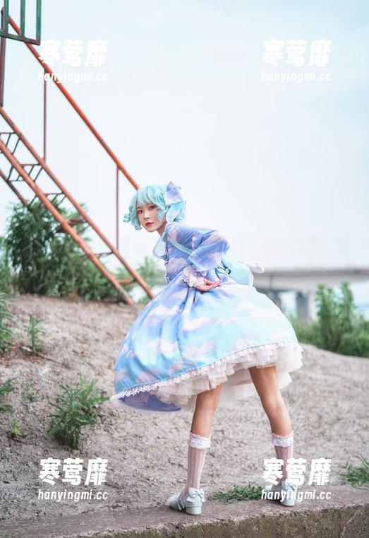 空花反击战：阿包也是兔娘的写真不止于花卉