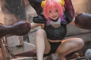 医生说：一天看一组阿寨寨ninja的巫女写真，绝对没坏处！
