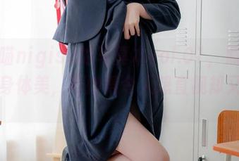 魔物喵nigisa的写真本vol.01，照片展现的身体美，巧妙得令人想直视却又不敢。