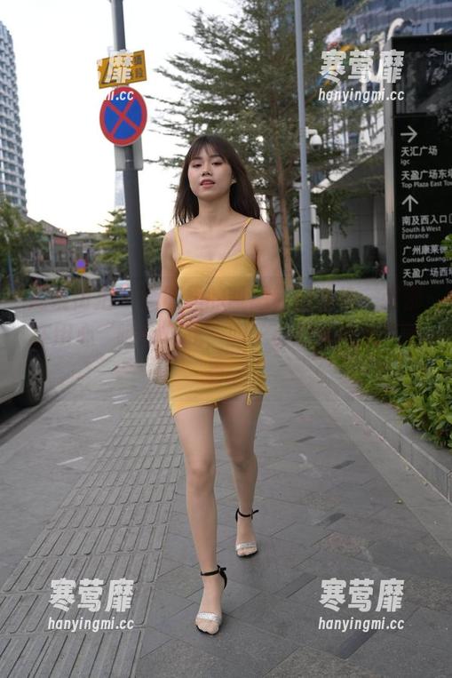 魔镜街拍 - 套图里的凯恩，好像每一张都在用心“呼唤”我，胆子小的人真心不敢看。