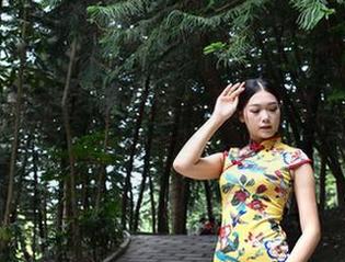 魔镜街拍 – 工作和黑丝双重日常：婷婷的图包观察日记